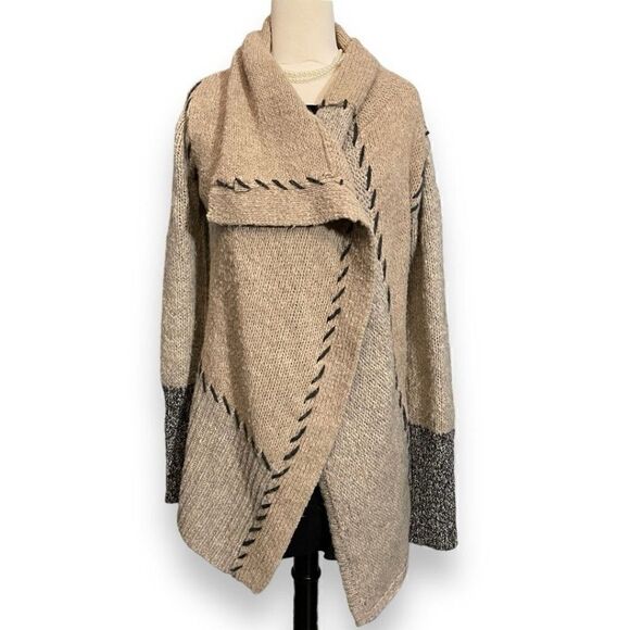 Buckle BKE Cardigan Sweater - Picture 1 of 8